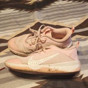 Nike Women's Pink Athletic Shoes